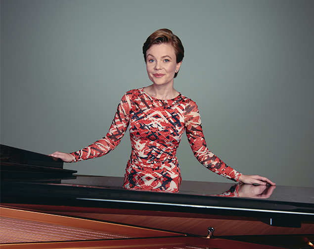 Clare Hammond
